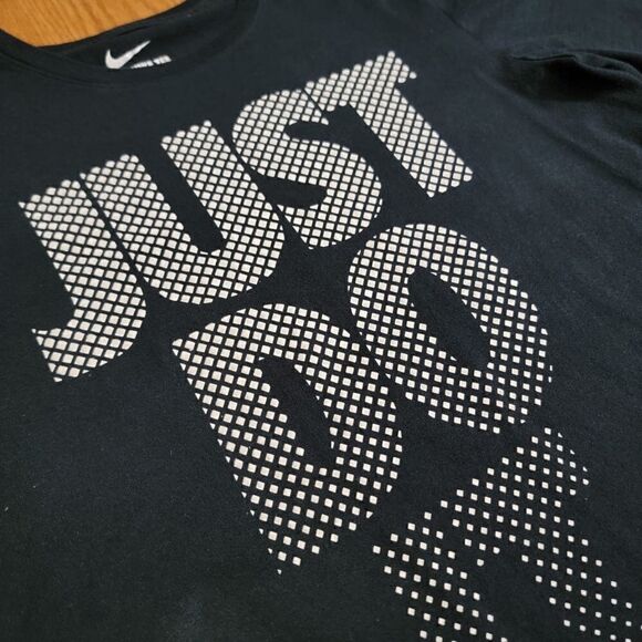 Nike Air Max Vapormax Men's Black White T Shirt Size Small S Velour Just Do It - Picture 3 of 5